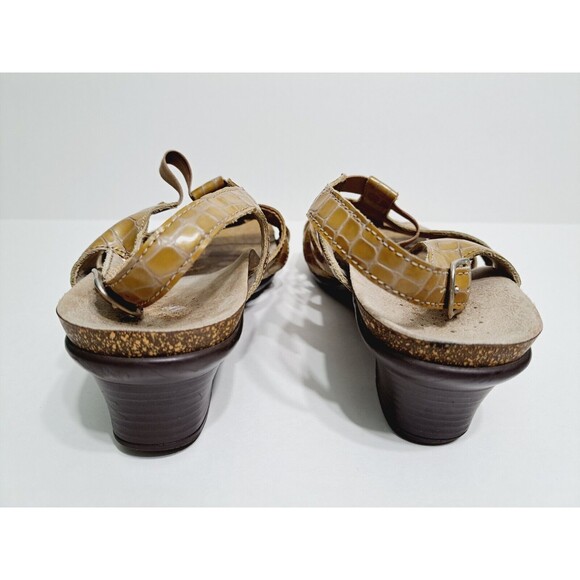 SAS Women's Size 8 Allegro Patent Leather Croc Slingback Low Heel Taupe Sandals - Picture 6 of 10